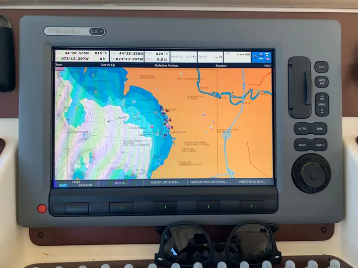 Live Now Yacht Photos Pics Navigation system display on a 2012 Silverton 33 Sport Coupe boat.