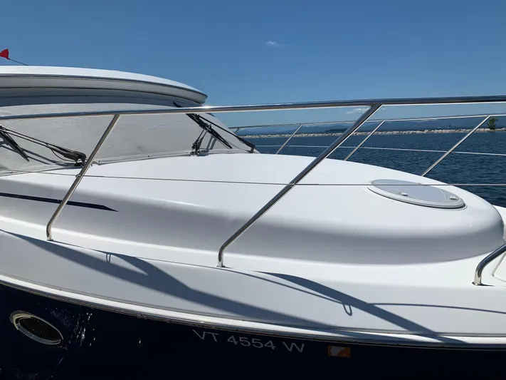 Live Now Yacht Photos Pics 