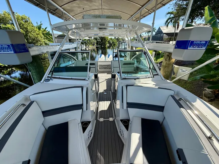  Yacht Photos Pics 2019 Blackfin 272 DC boat interior with sleek seating and modern design.