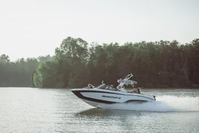 MasterCraft XT22 T