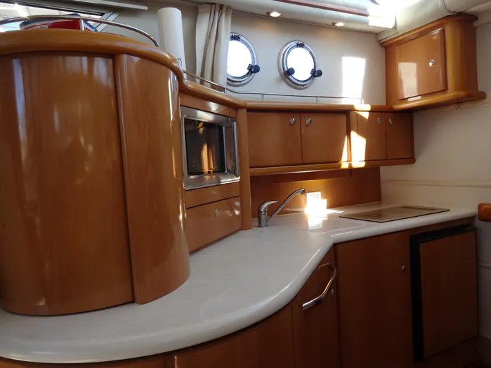 Xtra Cheez Yacht Photos Pics 