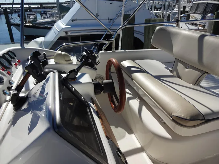 Xtra Cheez Yacht Photos Pics 