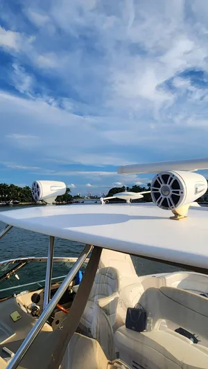 Legacy Yacht Photos Pics 