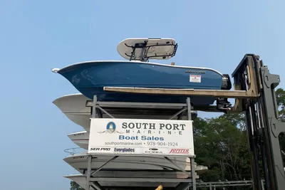 Sea Pro 242 Center Console