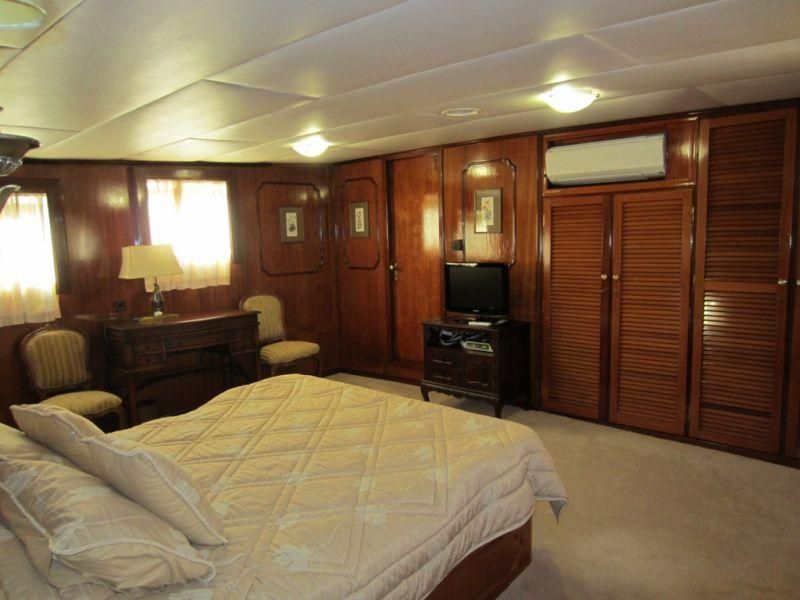 2008 Dutch Barge 124 
