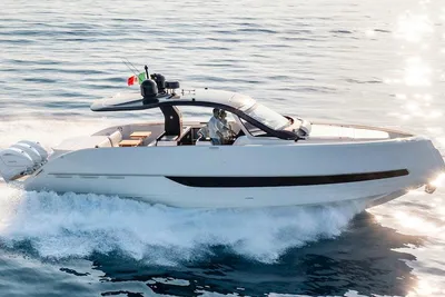 2025 Invictus TT420S