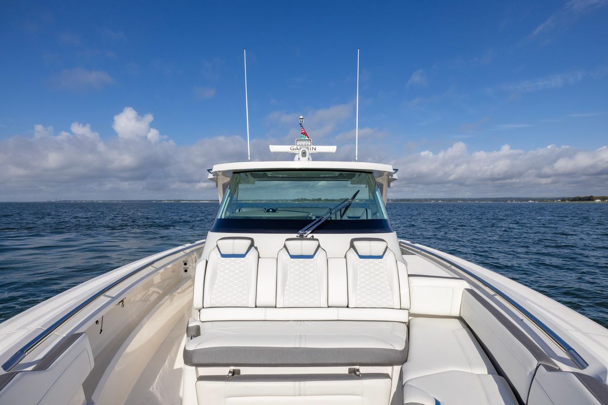 2021 Tiara Yachts 43 