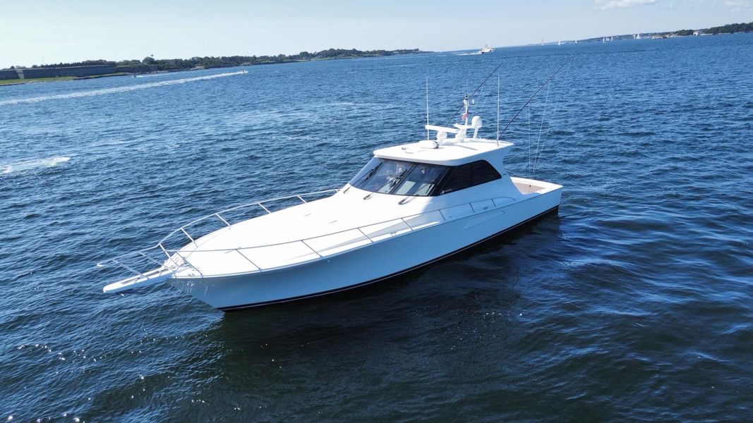 2010 Viking 52 Sport Yacht