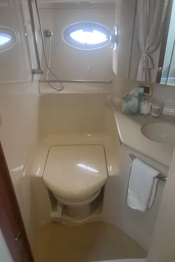 Phantom Yacht Photos Pics 