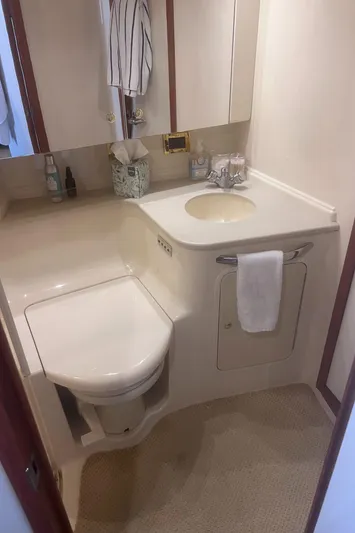 Phantom Yacht Photos Pics 