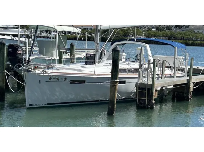Callisto Yacht Photos Pics 