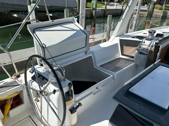 Callisto Yacht Photos Pics 