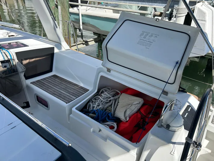 Callisto Yacht Photos Pics 