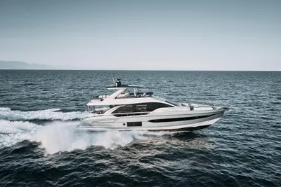 2025 Azimut 78 Flybridge