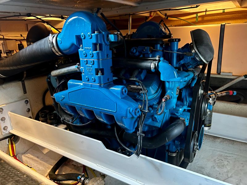 2006 Silverton 38 Sport Bridge