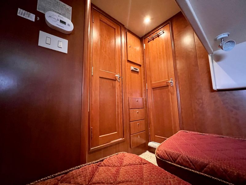 2006 Silverton 38 Sport Bridge