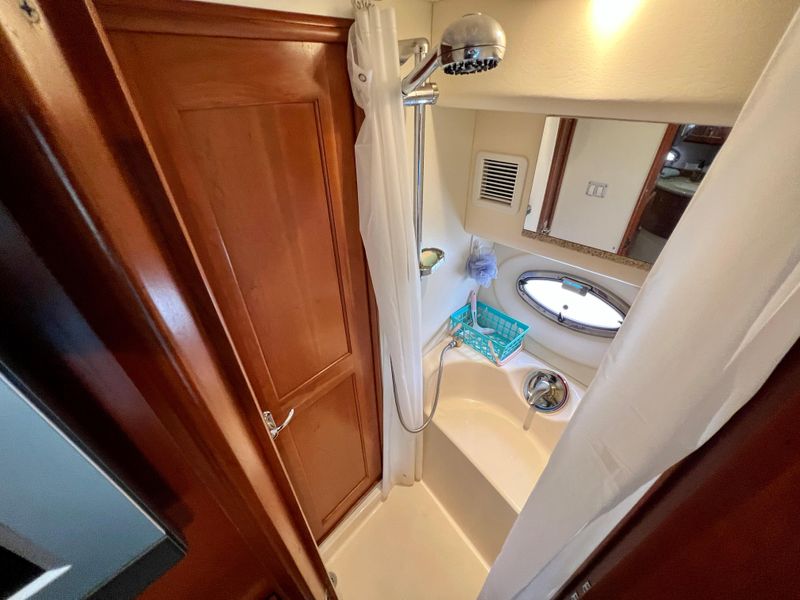2006 Silverton 38 Sport Bridge