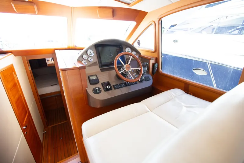 “no Name” Yacht Photos Pics 