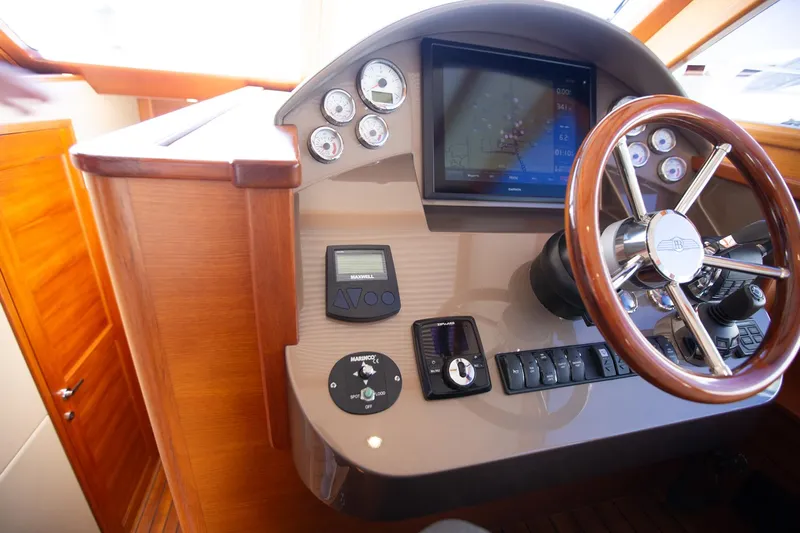 “no Name” Yacht Photos Pics 