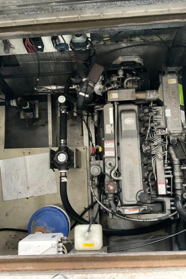 2002-94-stardust-cruisers-v-bow-pilothouse-cruiser