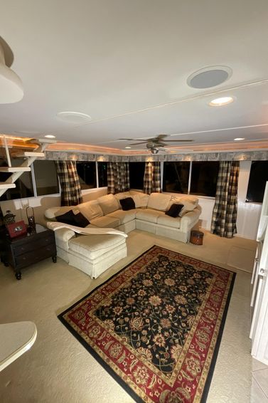 2002-94-stardust-cruisers-v-bow-pilothouse-cruiser