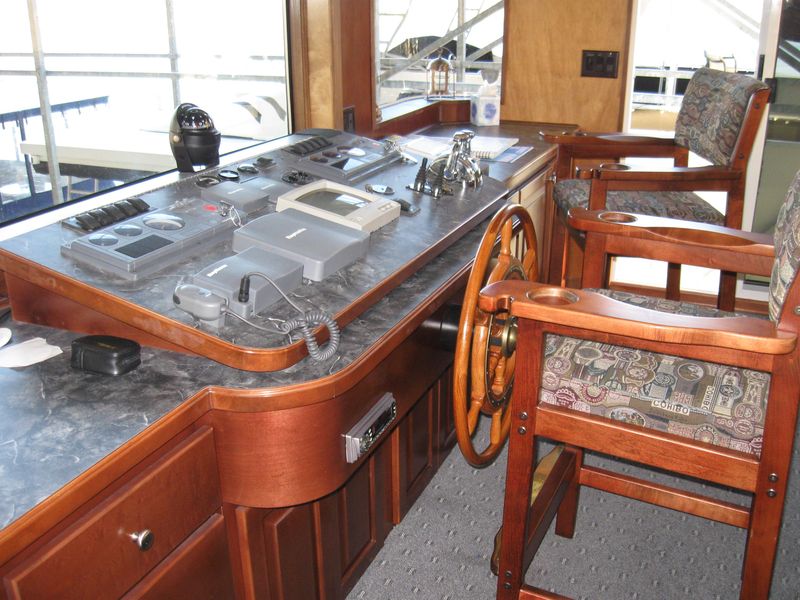 2002 Stardust Cruisers V-Bow Pilothouse Cruiser