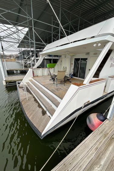 2002-94-stardust-cruisers-v-bow-pilothouse-cruiser
