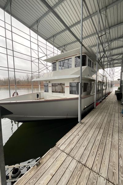 2002 Stardust Cruisers V-Bow Pilothouse Cruiser