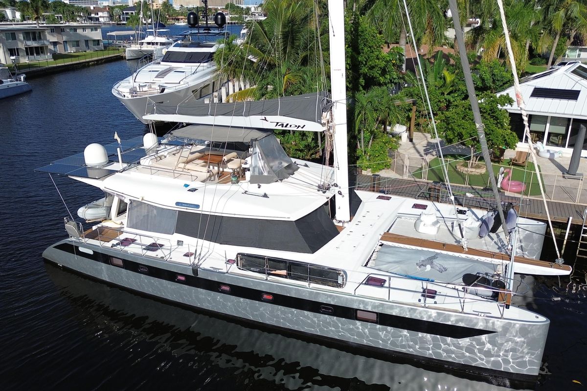 2011 Sunreef 62 