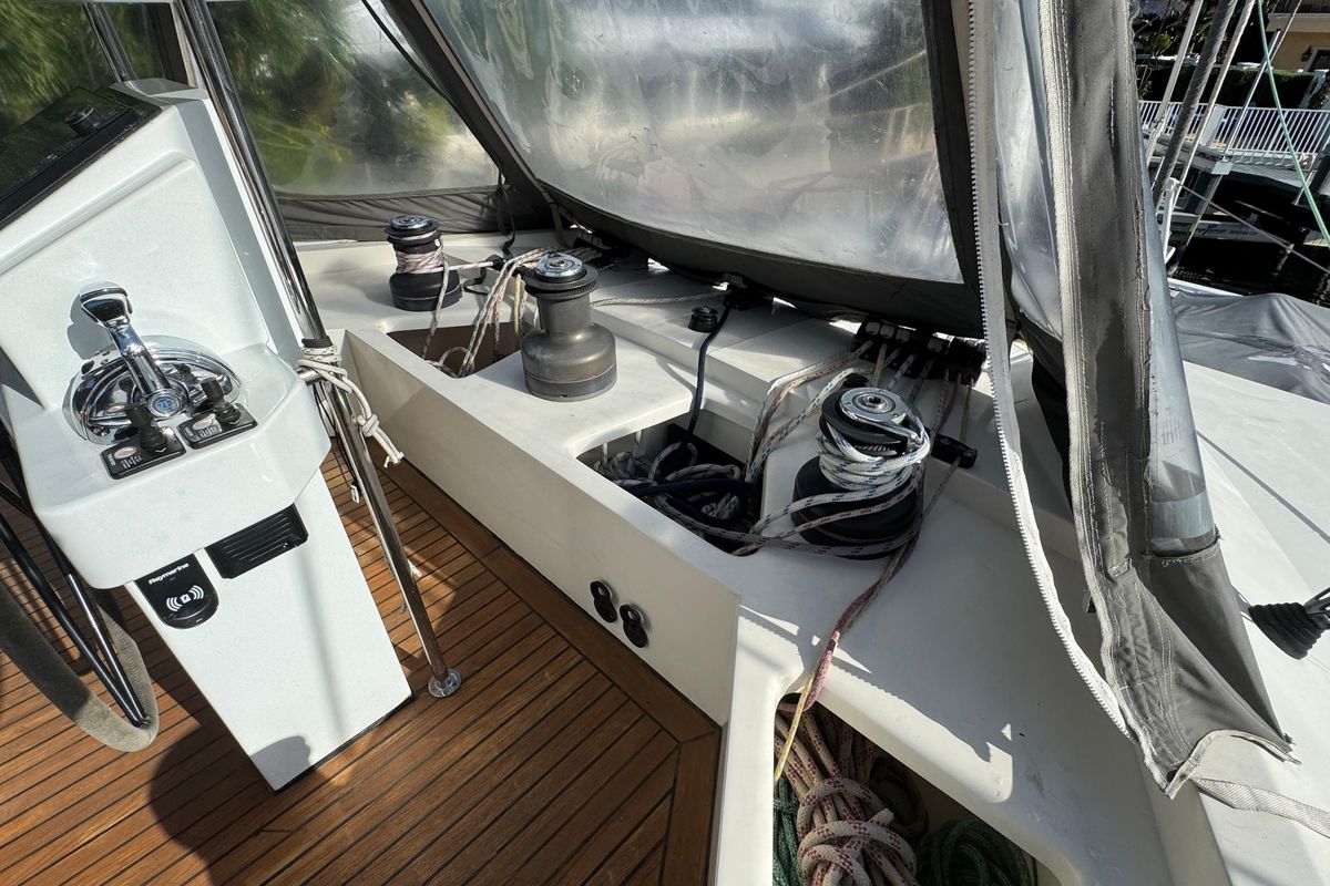 2011 Sunreef 62 