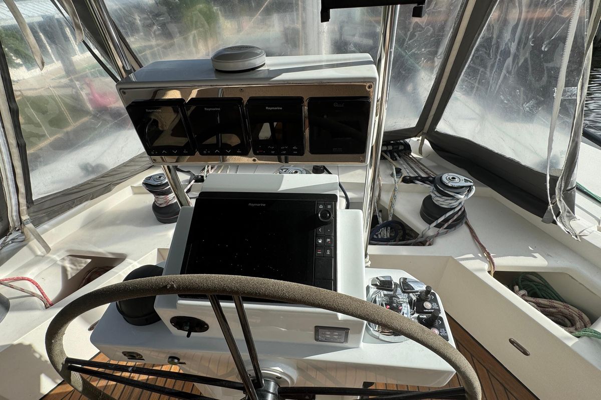 2011 Sunreef 62 