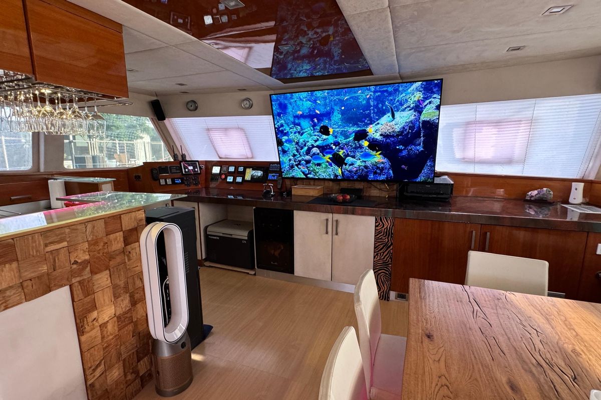 2011 Sunreef 62 