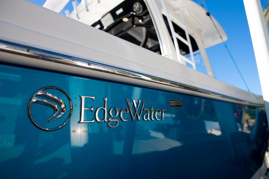 2017 Edgewater 368