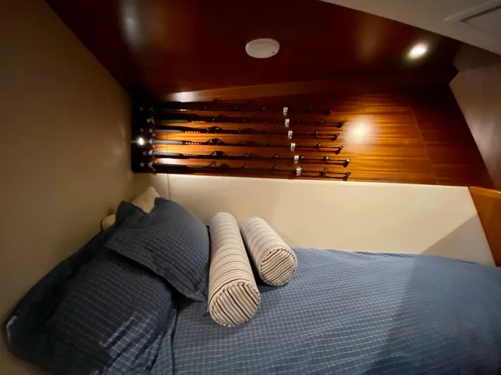 Querencia Yacht Photos Pics 