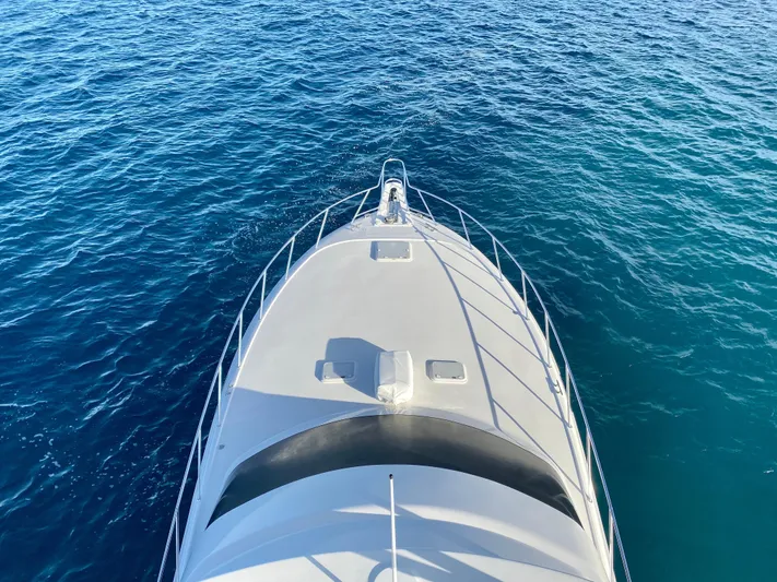 Querencia Yacht Photos Pics 