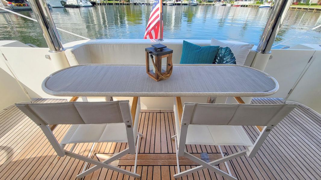 2007 Hampton 630