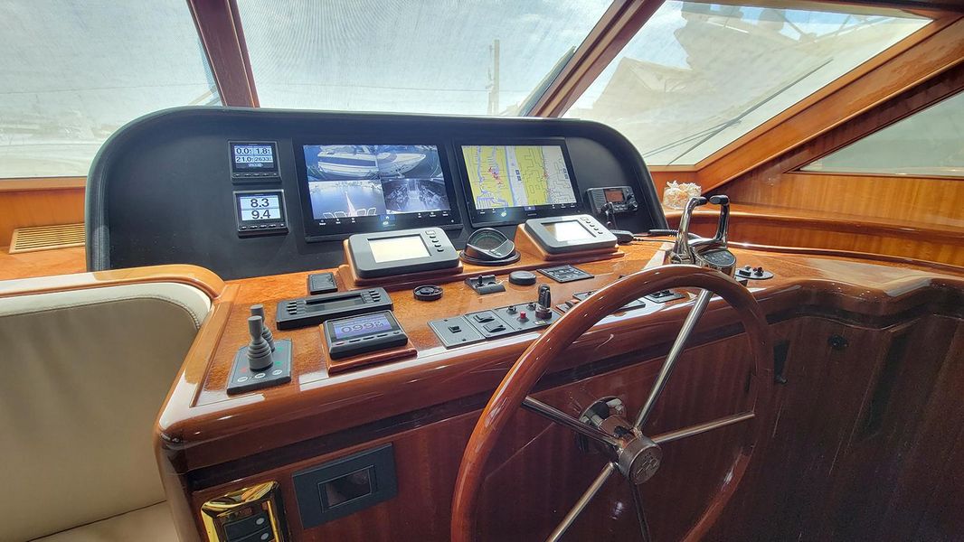 2007 Hampton 630