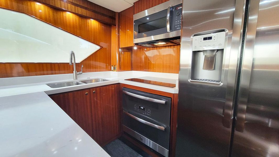 2007 Hampton 630