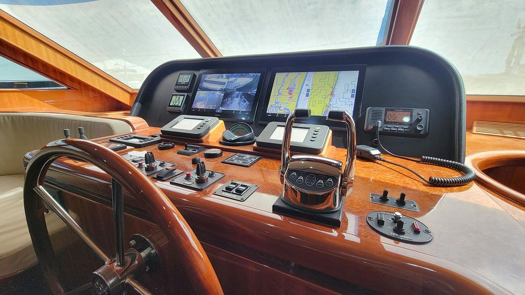 2007 Hampton 630