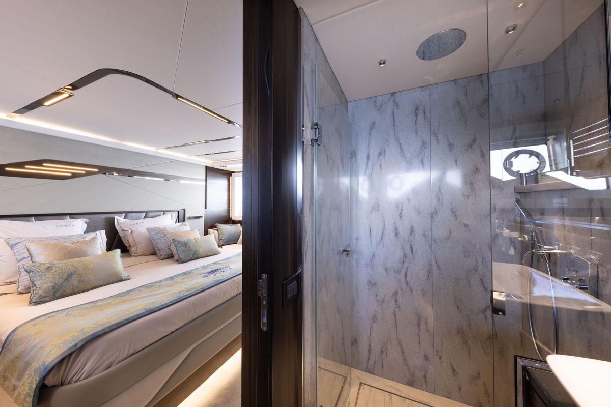 2021 Sunseeker 69 
