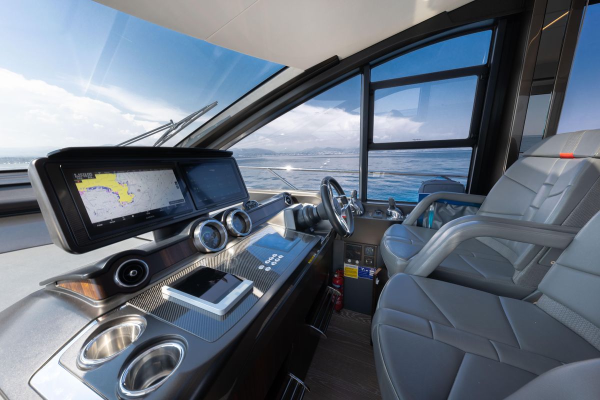 2021 Sunseeker 69 