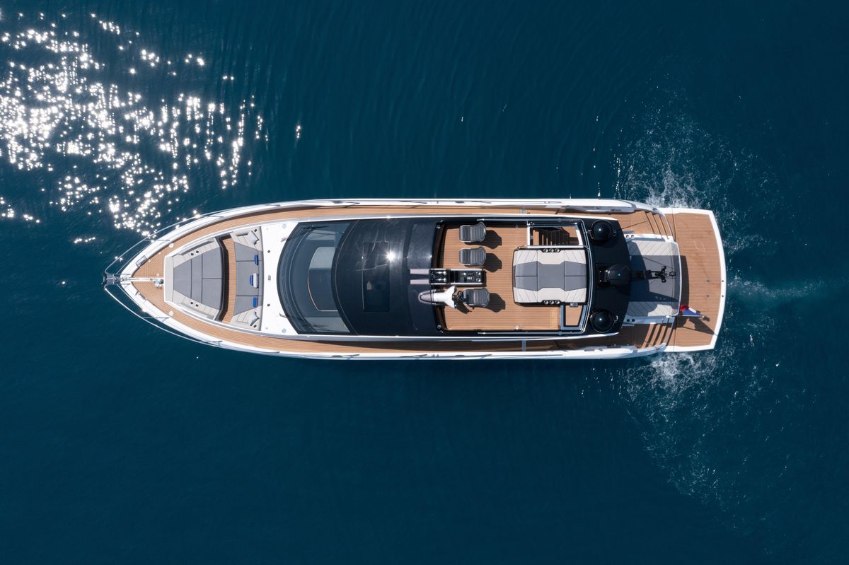 2021 Sunseeker 69 