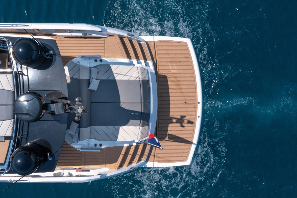 2021 Sunseeker 69 
