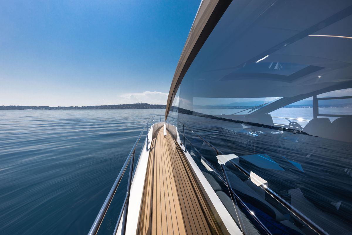 2021 Sunseeker 69 