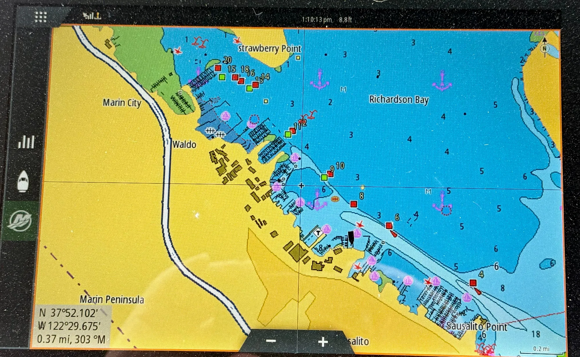 Nautical chart display on Sea Ray SLX 280, showing Richardson Bay and surrounding areas.
