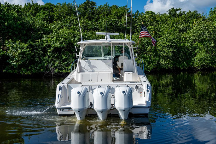 2018 Pursuit OS 385 Offshore