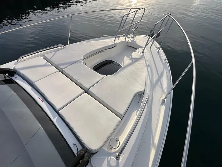 Natsu Yacht Photos Pics 