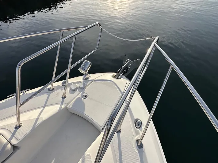 Natsu Yacht Photos Pics 