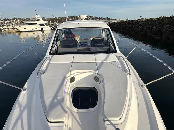 Natsu Yacht Photos Pics 