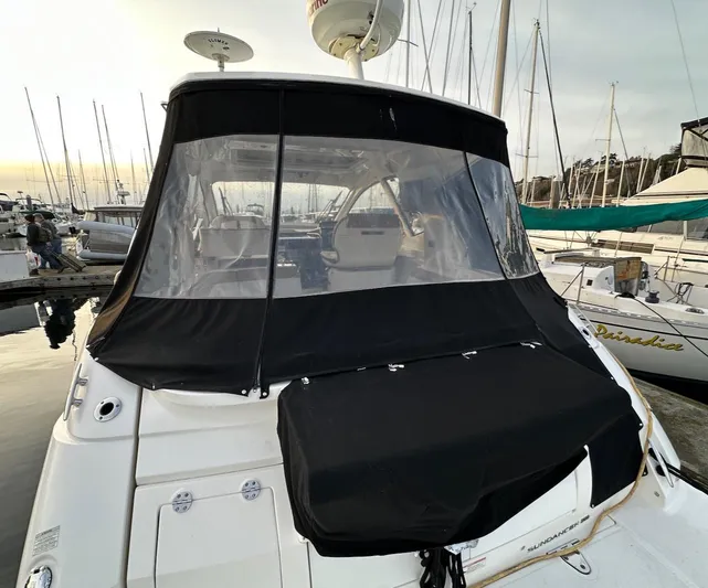 Natsu Yacht Photos Pics 